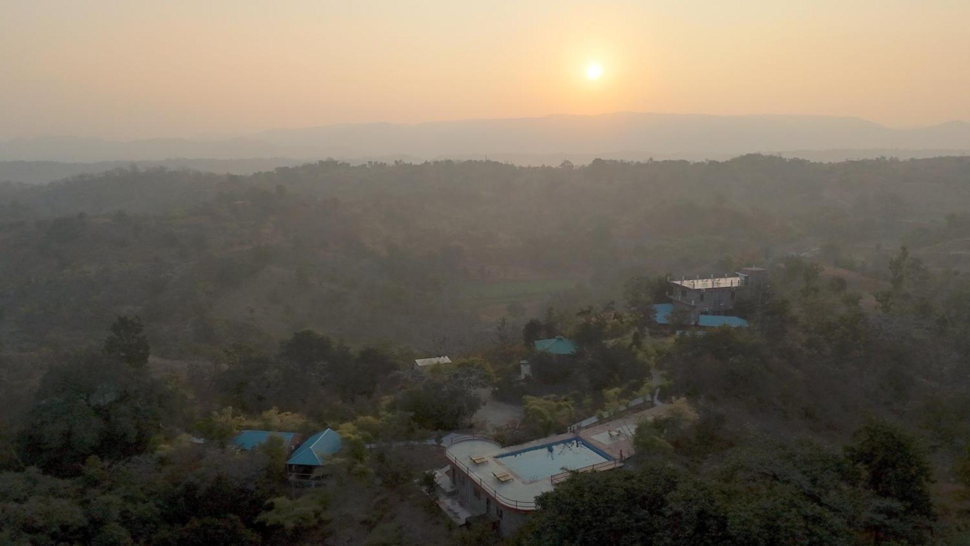 The Sky Imperial Jungle Camp Resort Kumbhalgarh Ngoại thất bức ảnh